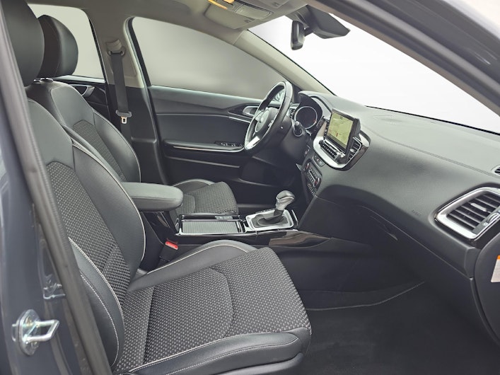 Vehicle image KIA CEED