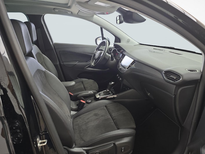 Vehicle image OPEL CROSSLAND