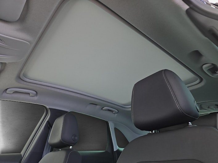 Vehicle image OPEL CROSSLAND