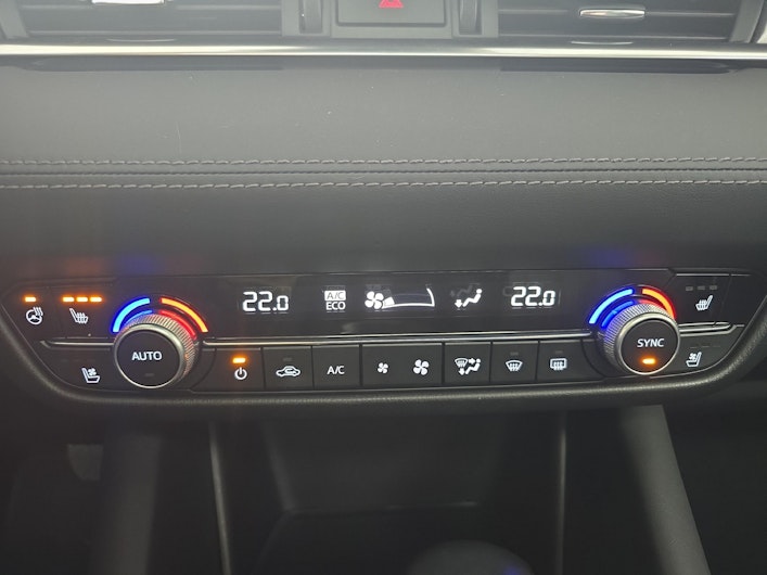 Vehicle image MAZDA 6