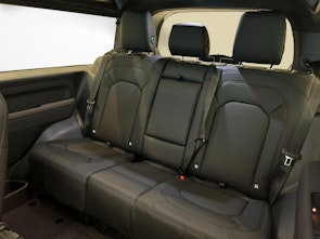 Vehicle image LAND ROVER Defender 90 3.0 D I6 250 X-Dynamic SE