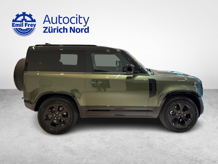 Vehicle image LAND ROVER DEFENDER