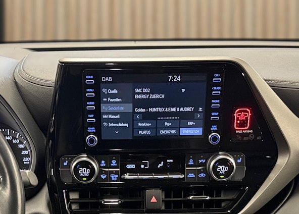 Vehicle image 12 Vehicle image 12