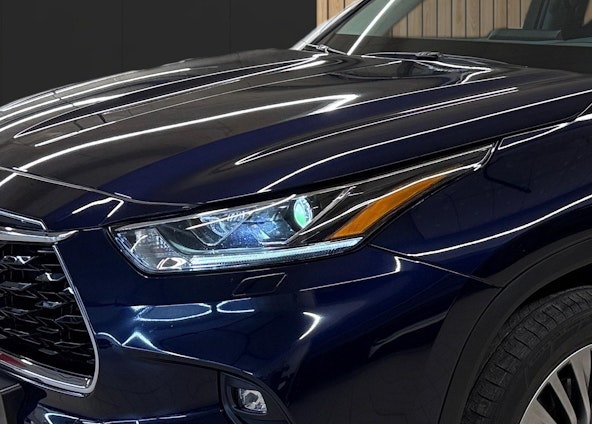 Vehicle image 8 Vehicle image 8