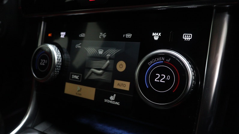 Vehicle image JAGUAR XE