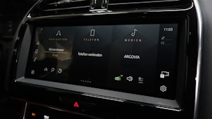 Vehicle image JAGUAR XE 2.0 T 300 Sport AWD