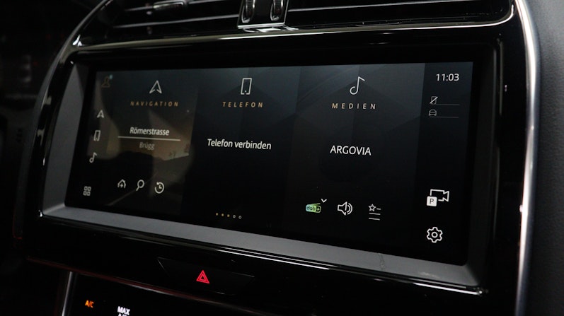 Vehicle image JAGUAR XE