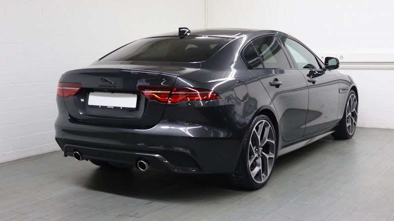Vehicle image JAGUAR XE