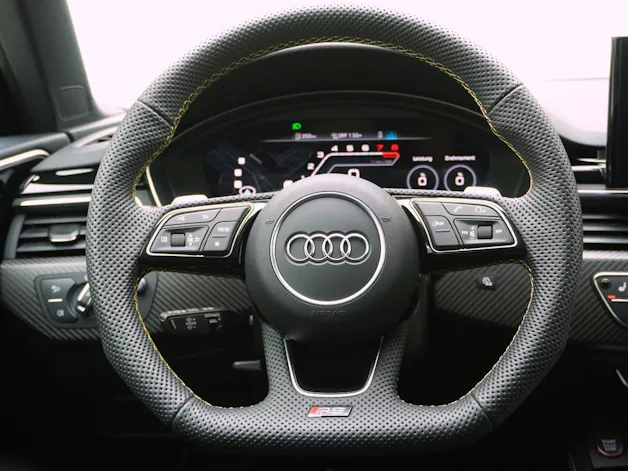 Audi RS4 Avant 25 year edition quattro