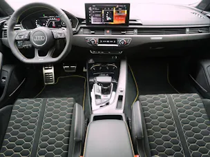 Audi RS4 Avant 25 year edition quattro