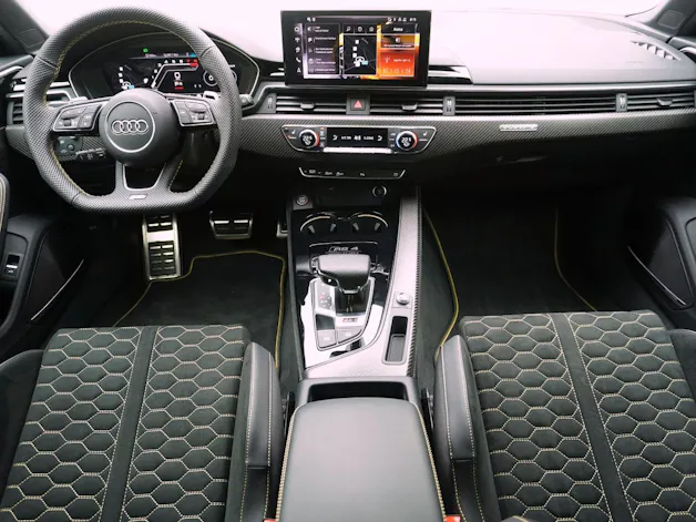 Audi RS4 Avant 25 year edition quattro