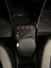 https://vehicle.imgix.net/4137905/ff429241-8d5f-492e-8b08-f2819f376014.jpg
