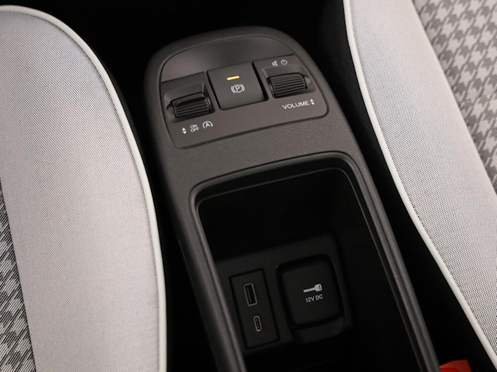 Vehicle image FIAT 500