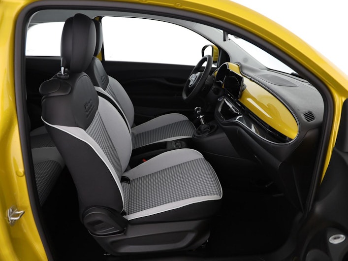 Vehicle image FIAT 500