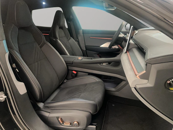 Fahrzeugbild ZEEKR 001