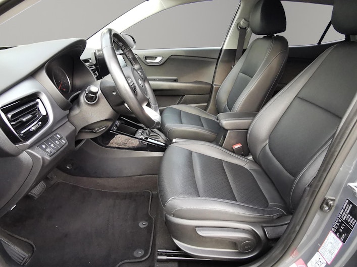 Vehicle image KIA STONIC