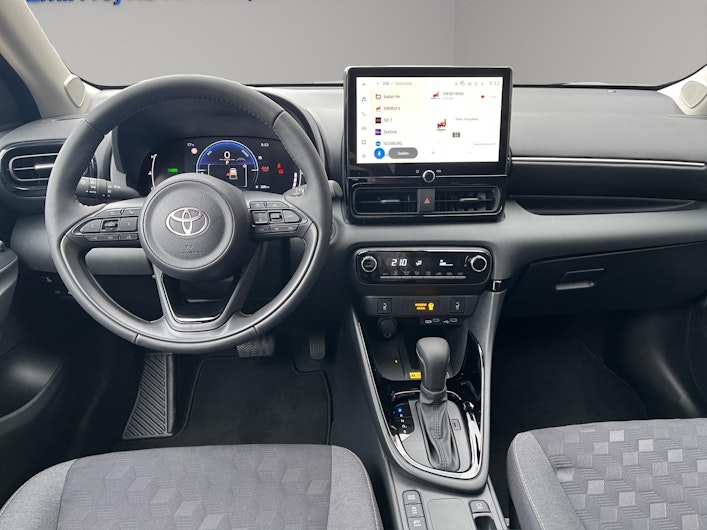 Vehicle image TOYOTA YARIS