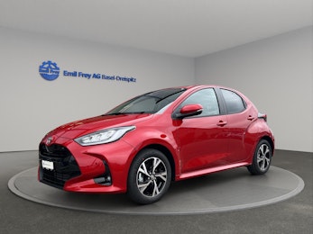 Vehicle image TOYOTA Yaris 1.5 VVT-i HSD Trend