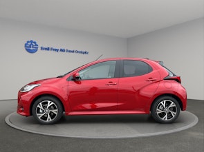 Vehicle image TOYOTA Yaris 1.5 VVT-i HSD Trend