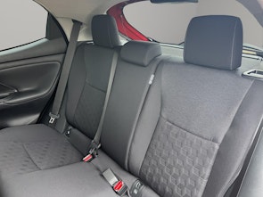 Vehicle image TOYOTA Yaris 1.5 VVT-i HSD Trend