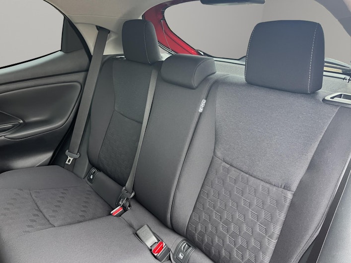 Vehicle image TOYOTA YARIS