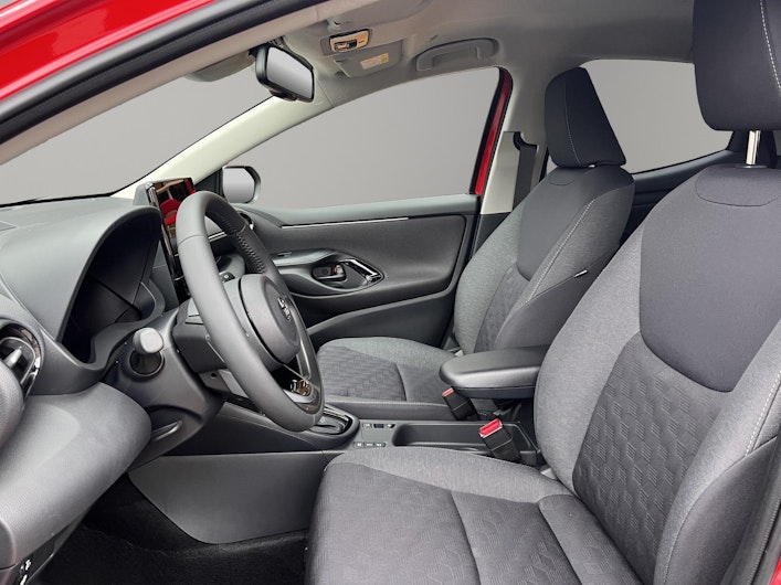 Vehicle image TOYOTA YARIS