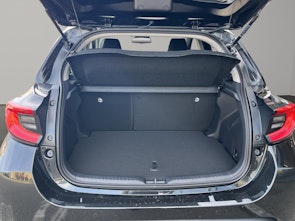 Vehicle image TOYOTA Yaris 1.5 VVT-i HSD Trend