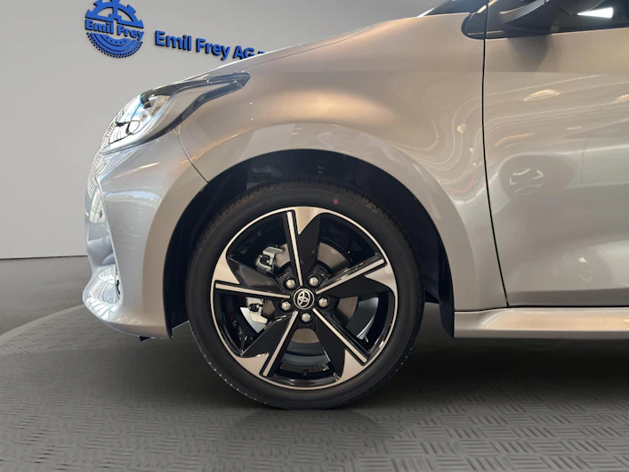 Fahrzeugbild TOYOTA YARIS