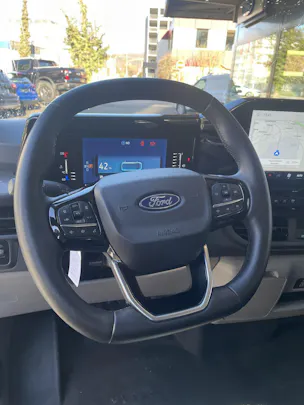 Ford Transit C Van 320 L1 2.5 Duratec 233 Sport PHEV