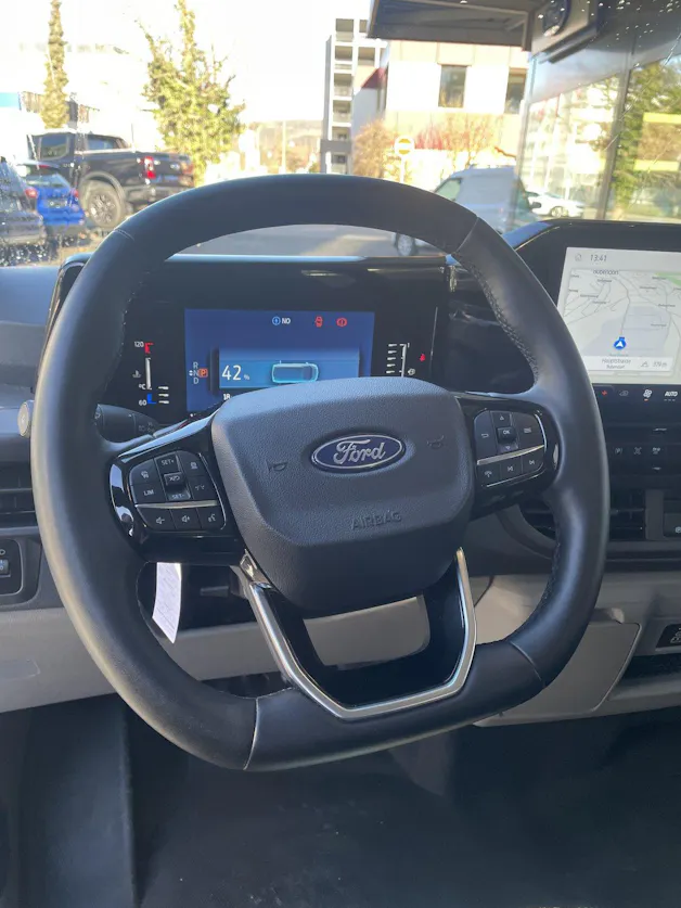 Ford Transit C Van 320 L1 2.5 Duratec 233 Sport PHEV
