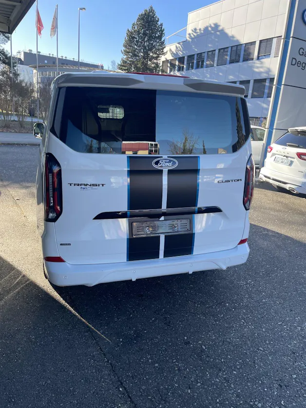 Ford Transit C Van 320 L1 2.5 Duratec 233 Sport PHEV