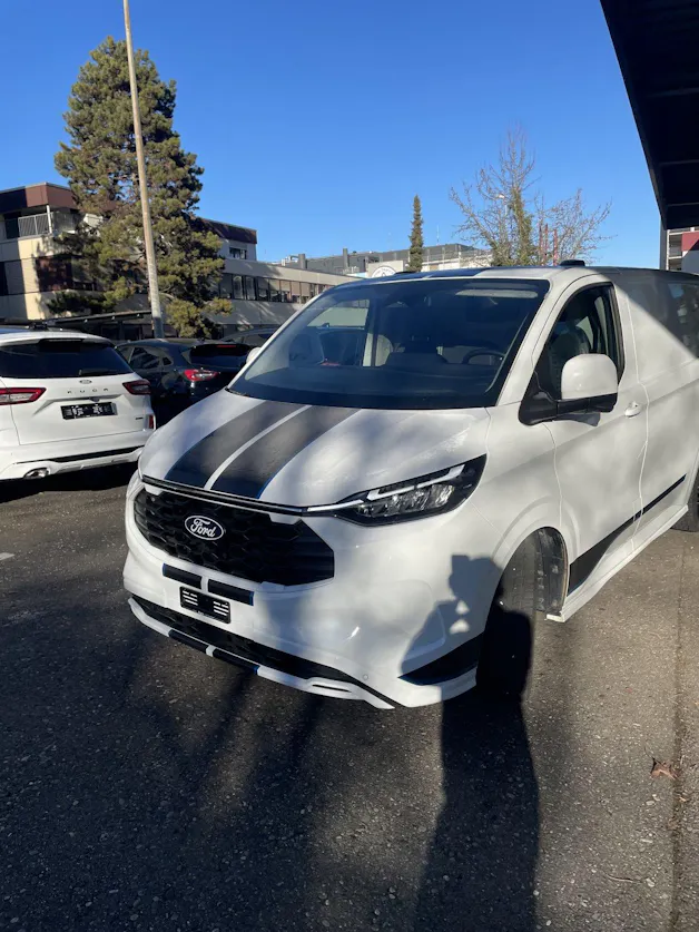 Ford Transit C Van 320 L1 2.5 Duratec 233 Sport PHEV