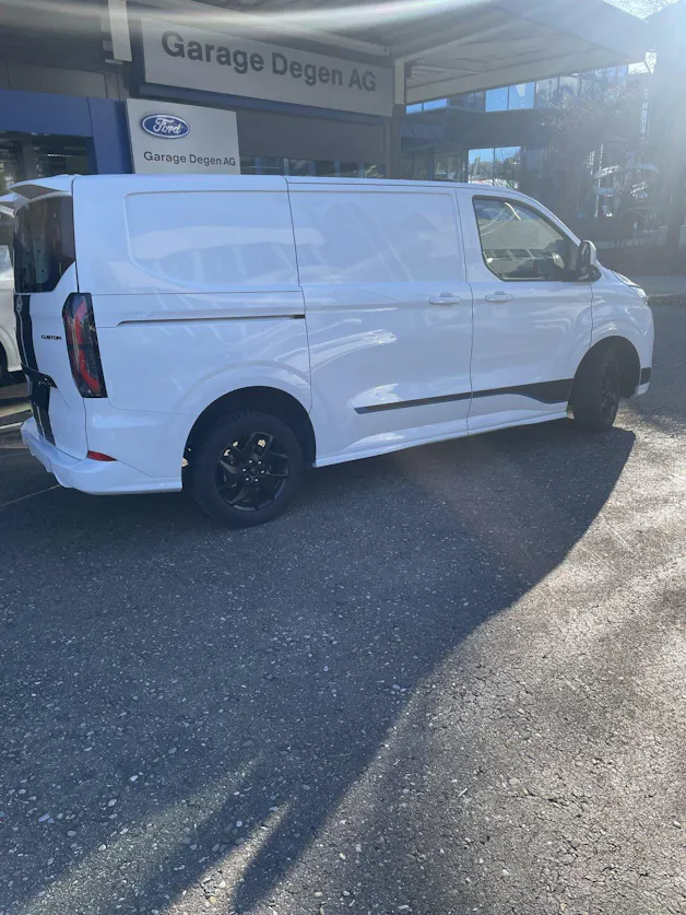 Ford Transit C Van 320 L1 2.5 Duratec 233 Sport PHEV