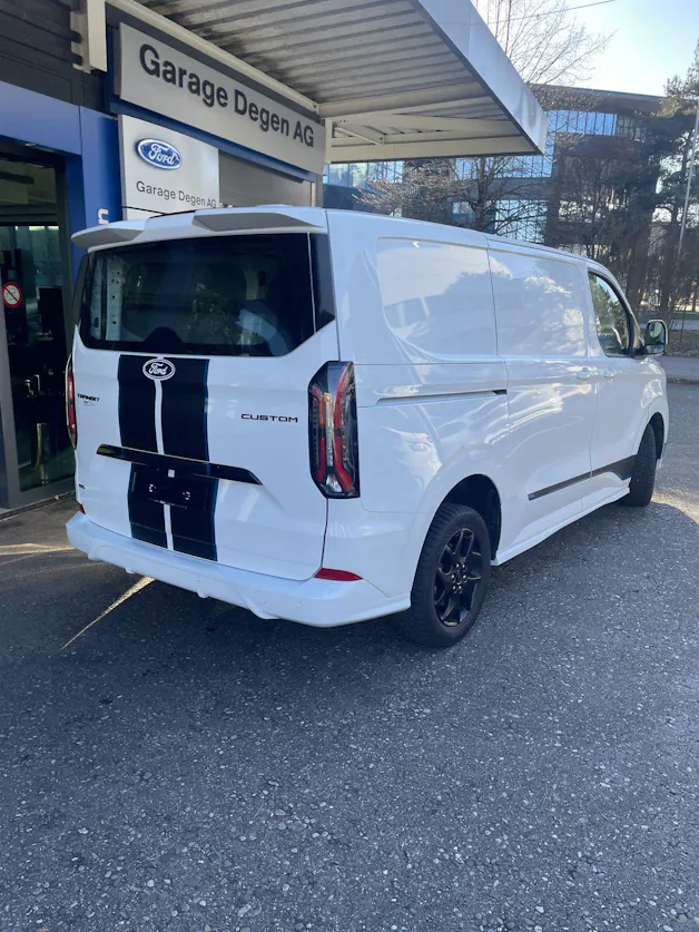 Ford Transit C Van 320 L1 2.5 Duratec 233 Sport PHEV