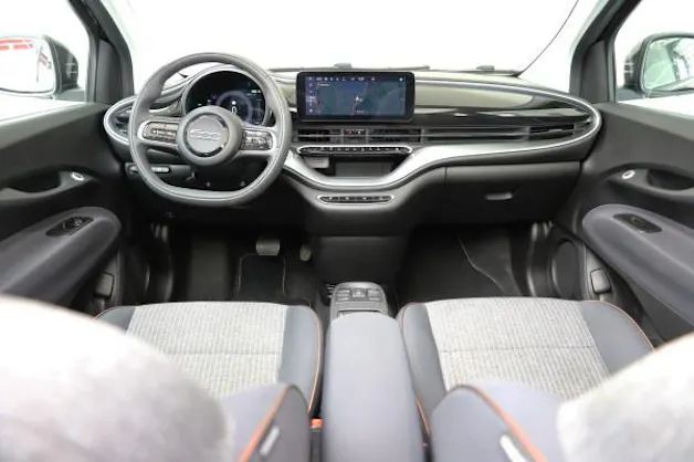 Fiat 500 C el 87 kW Icon