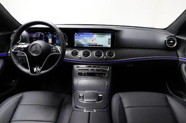 Mercedes-Benz E 200 4Matic AMG Line