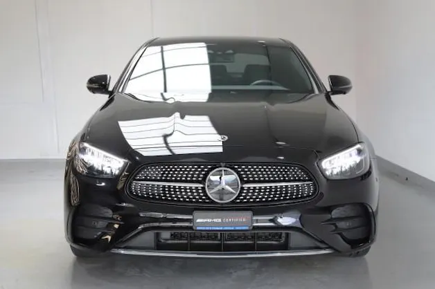 Mercedes-Benz E 200 4Matic AMG Line
