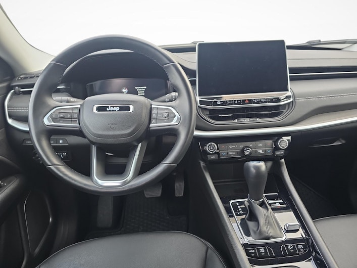 Vehicle image JEEP COMPASS