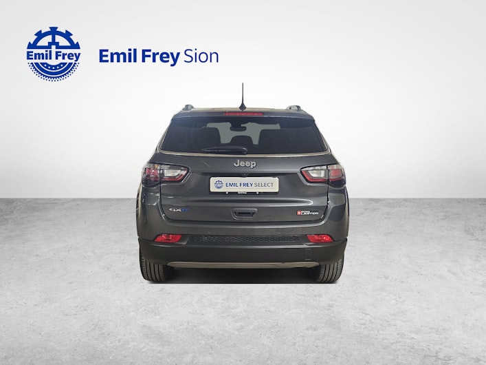 Vehicle image JEEP COMPASS