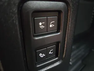 Land Rover Defender 90 3.0 D I6 350 X-Dynamic HSE