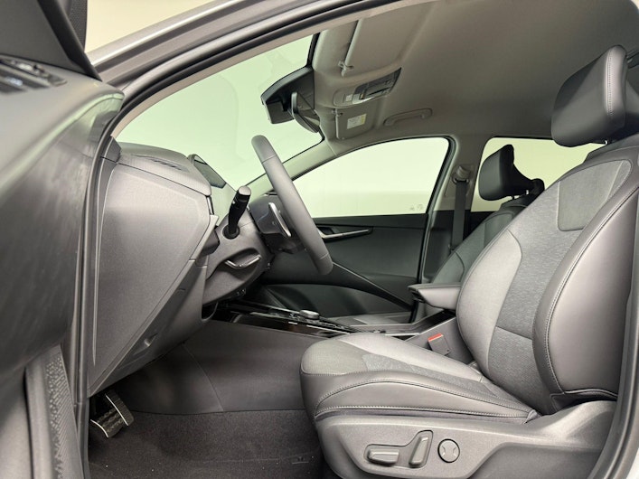 Vehicle image KIA NIRO