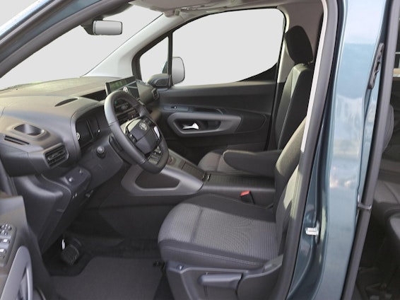 Vehicle image 10 Vehicle image 10