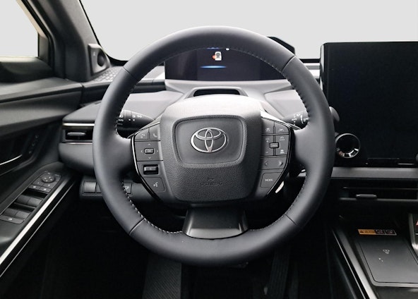 Vehicle image 13 Vehicle image 13