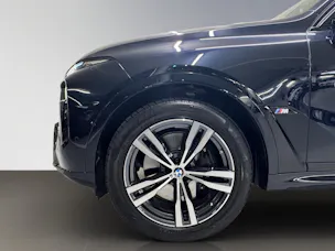 BMW X7 M60i