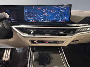 BMW X7 M60i
