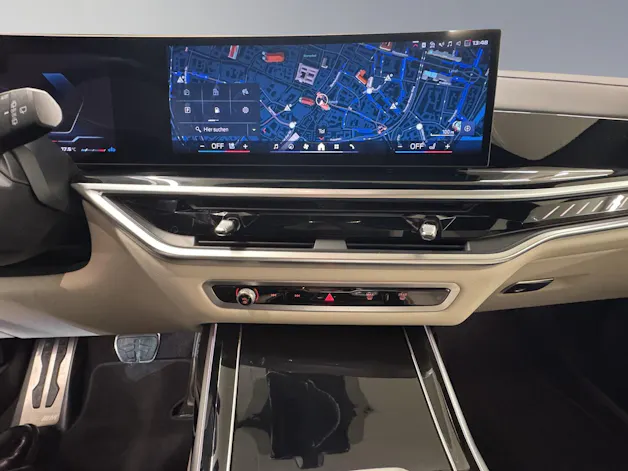 BMW X7 M60i