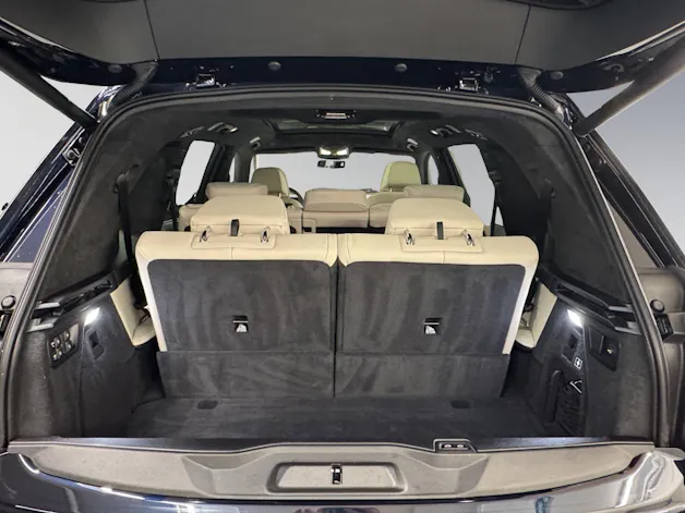 BMW X7 M60i
