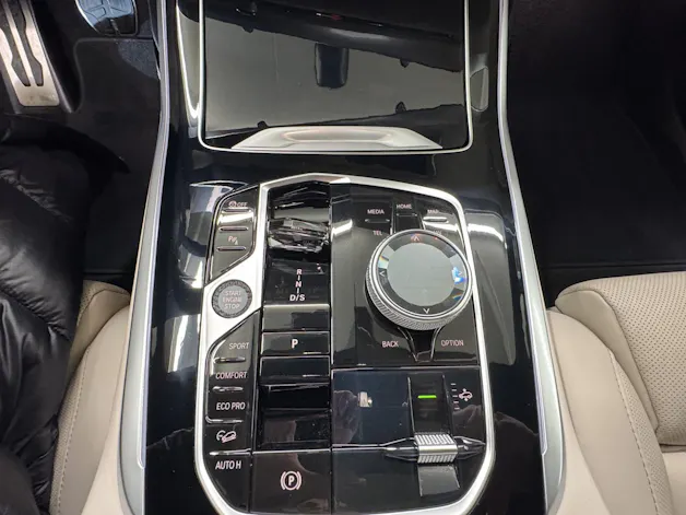 BMW X7 M60i