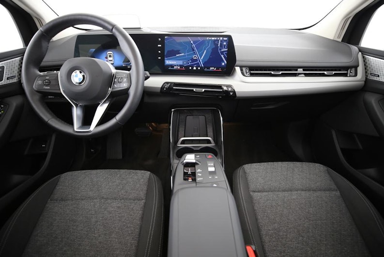 Vehicle image BMW 2 SERIES