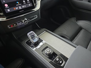 Vehicle image VOLVO XC90 2.0 B5 MH Plus Bright AWD